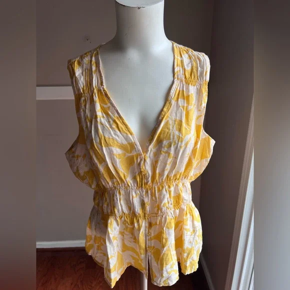 RACHEL Rachel Roy Yellow and White Floral Blouse - Picture 3 of 6